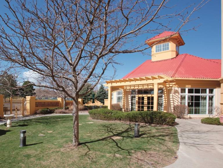 La Quinta Inn & Suites by Wyndham Denver Southwest Lakewood — photo 4