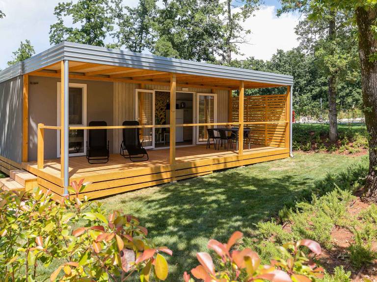 Mobile home with patio & garden in Umag