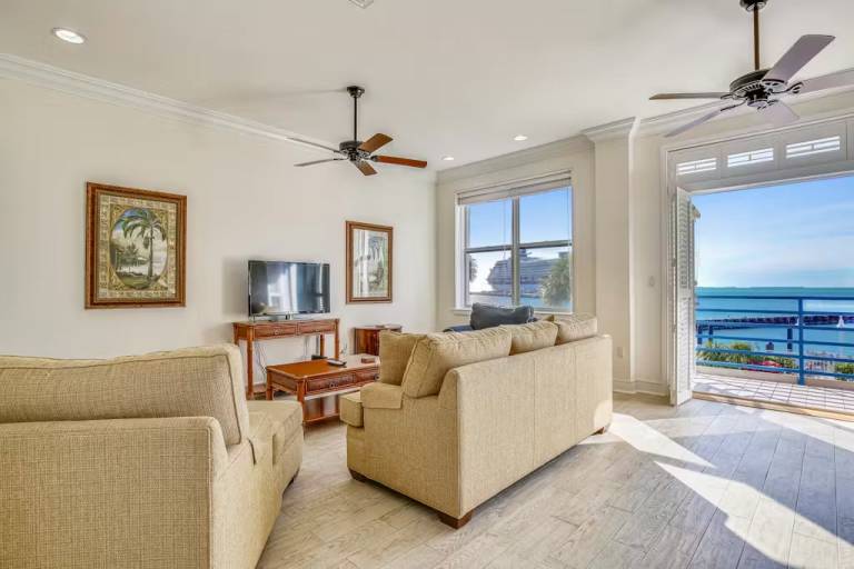 Sunset Overlook - Waterfront Condo at Harbour Place with Sunset View — photo 3