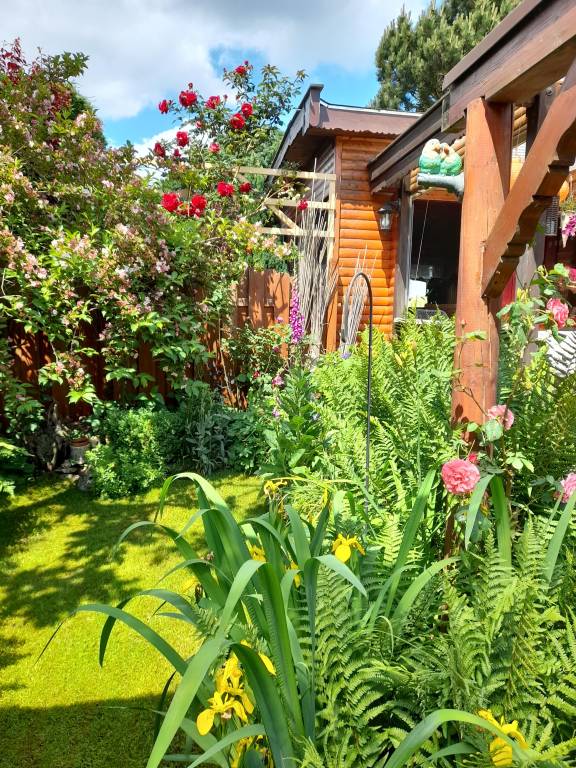 Vacation home with patio, barbecue & garden — photo 3