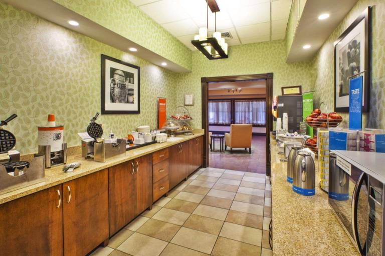Hampton Inn Gaylord — photo 5