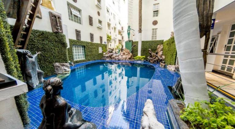 Serviced apartment with pool & patio — photo 3