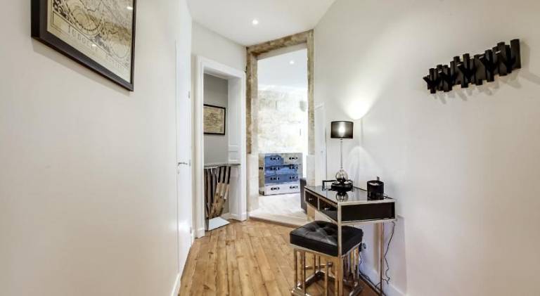 Rental apartment | Next to Bordeaux Cathedral | Perfect for remote work — photo 5