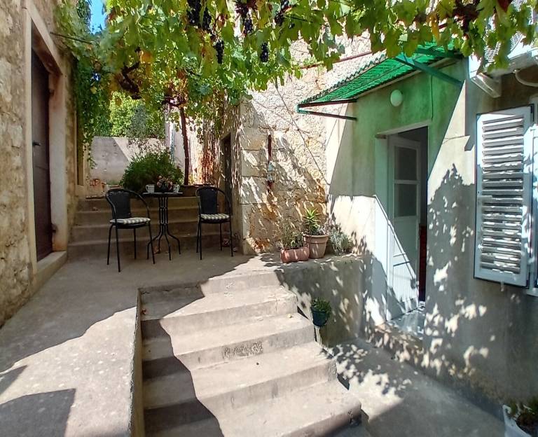 Ferienhaus Mali Iž