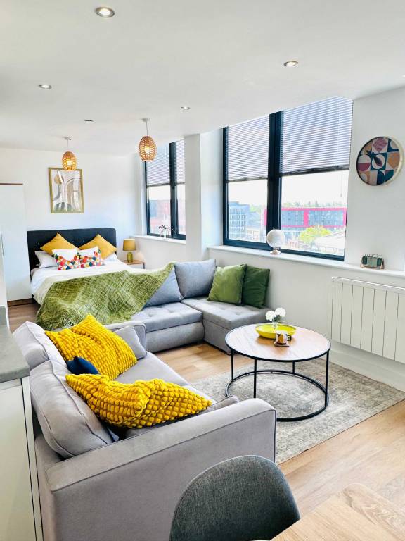 Free Parking Old Trafford Flat By City SuperHost
