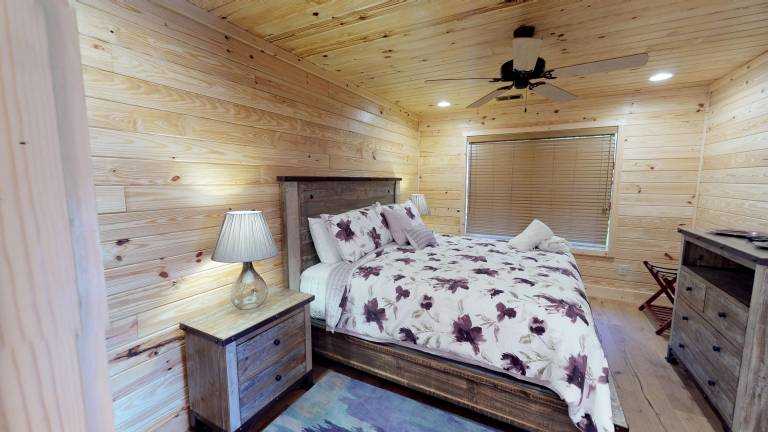 Vacation home with fast internet, jacuzzi & grill | City view — photo 4