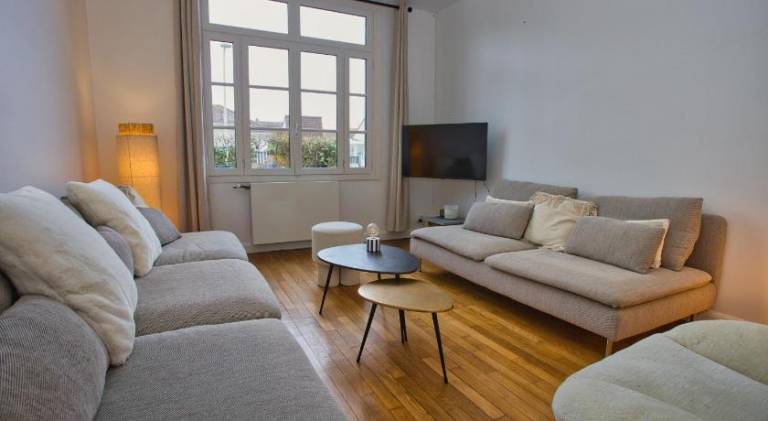 Ample house | Pets are welcome — photo 2