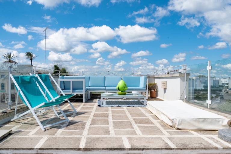 Fully equipped pleasant vacation home with patio, BBQ & fast internet | Sea view | Beach nearby | Pets are welcome in Giurdignano