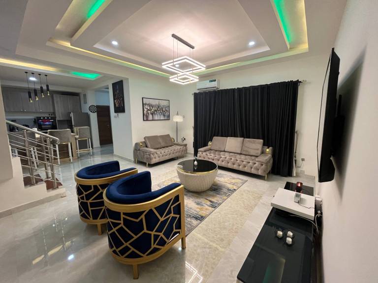Aurequire 3 Schlafzimmer Maisonette Lekki Phase 1 Lagos