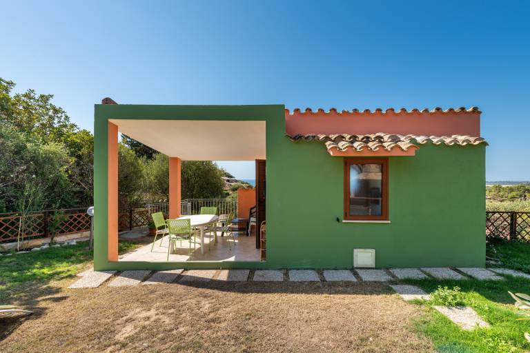 Vacation Home “Casa Via del Mare” with Sea View, Wi-Fi, Balcony, Garden & Terrace — photo 5