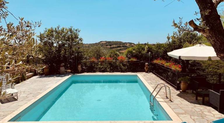 Villa with pool | Pets are welcome in Sorano
