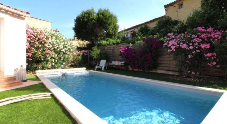Villa with pool in Hyères