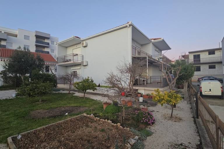 Two bedroom apartment with terrace and sea view Seget Vranjica (Trogir) (A-24874-a) in Okrug