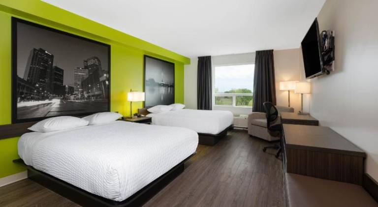 Super 8 By Wyndham Winnipeg East Mb — photo 2