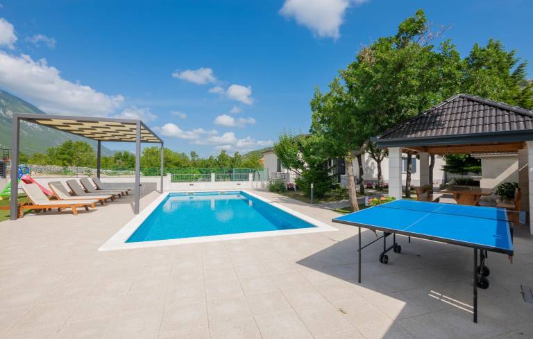 Ferienhaus  Baška Voda