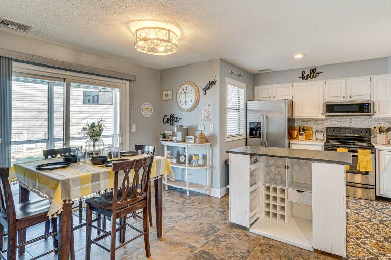 3 Mi to Boat Ramp: Osage Beach Condo w/ Grill! — photo 3