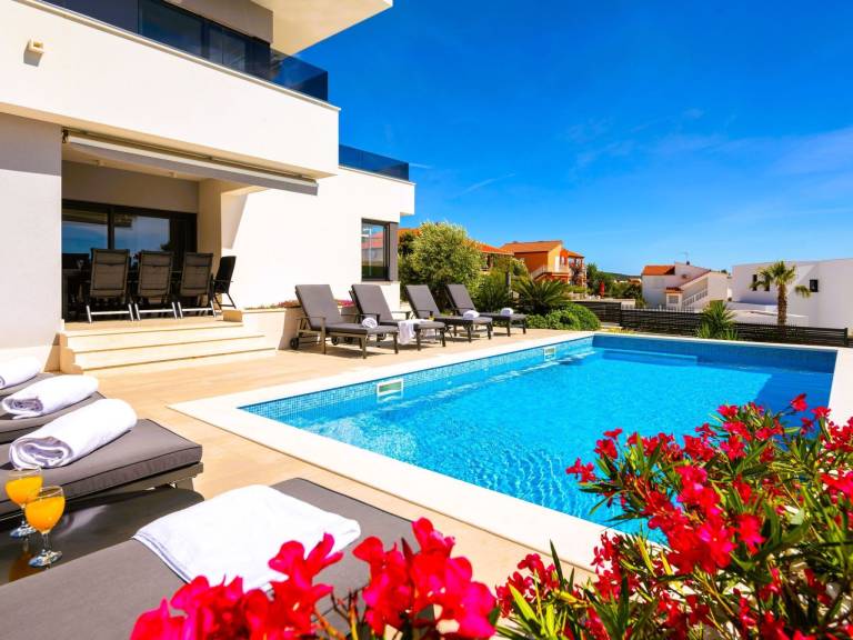 House  Marina