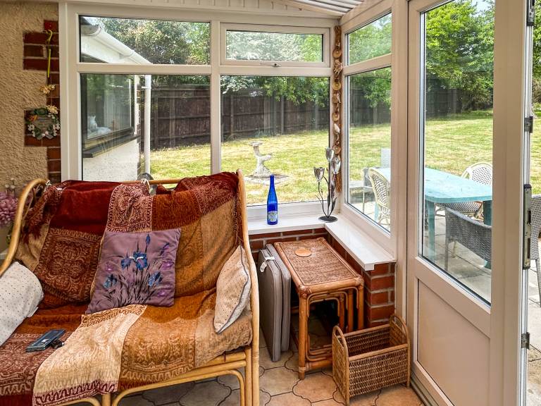 Apartment with yard | River view — photo 4