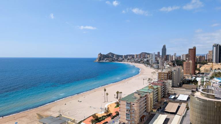 Apartment with patio & pool | Mountain view in Alicante