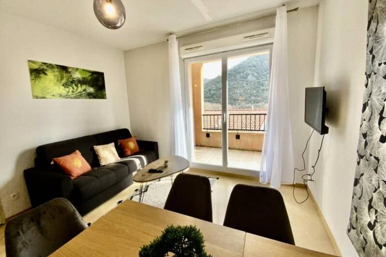 Charming holiday apartment with pool, garden & terrace | Dogs allowed — photo 5