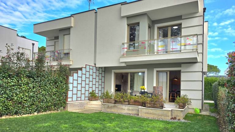 Ferienwohnung  Plazhi San Pietro