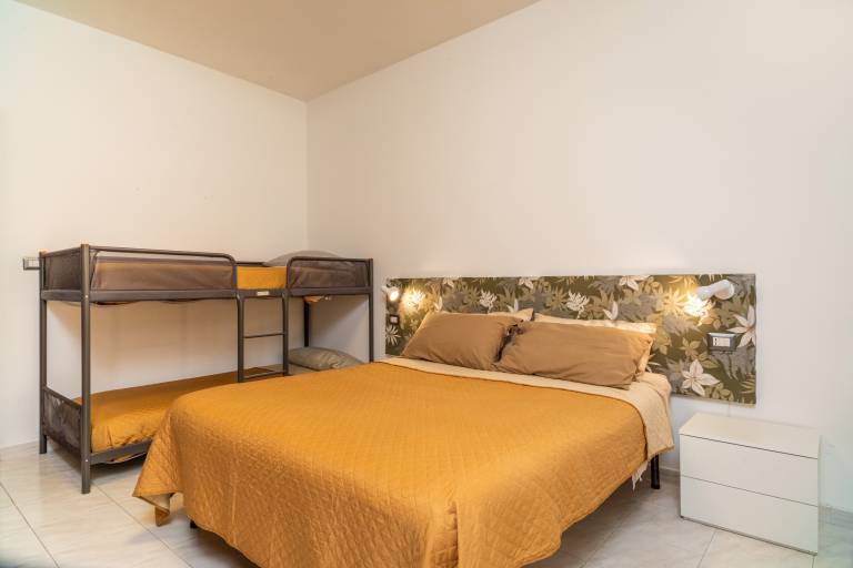 Nigido Holiday House Simona Apartment with Sea View, Wi-Fi and Air Conditioning — photo 5