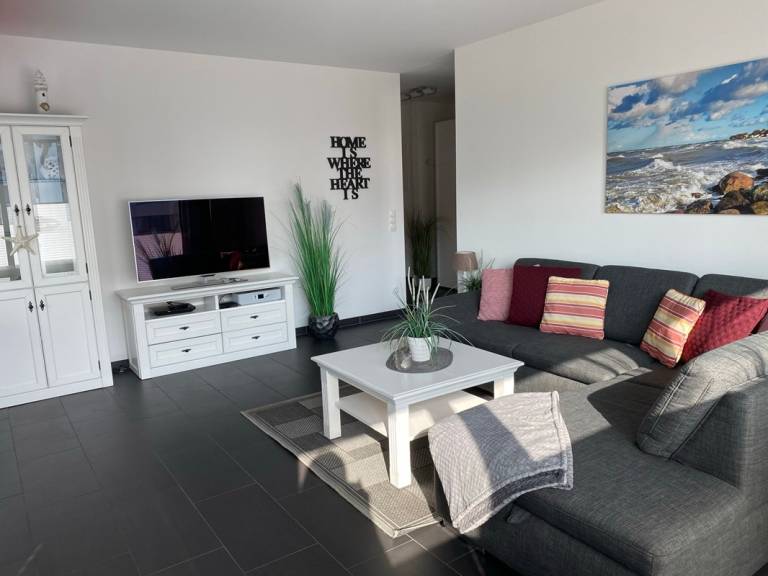 Charming apartment | Sea view | Next to the beach | Dogs allowed in Heiligenhafen