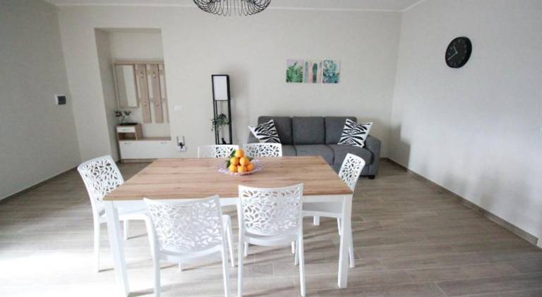 Family-friendly holiday apartment with barbeque, patio & yard | Pets allowed — photo 3