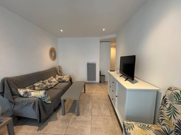 Family-friendly holiday apartment with fast internet & garden | Next to the beach | Pets are welcome — photo 3