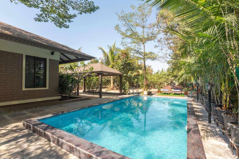 Villa with private pool — photo 3