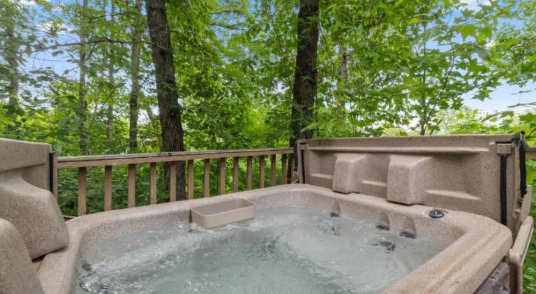 Wonderful vacation home with pool & jacuzzi | Suitable for remote work | Pet-friendly — photo 5