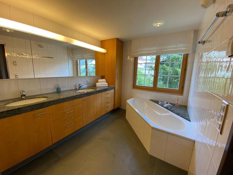 Apartment with patio | Garden view — photo 5