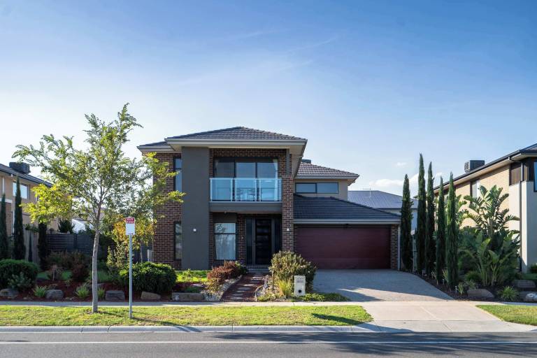Apartment  Pakenham