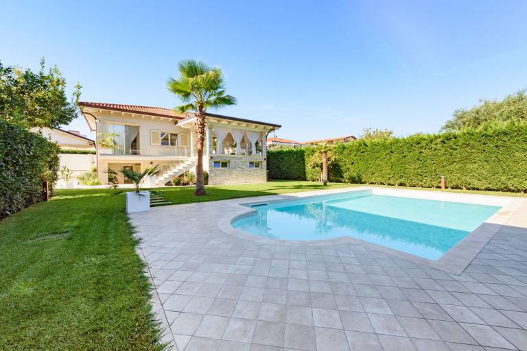 Villa Pietrasanta