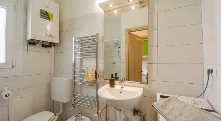 Apartment with 2 rooms for 6 persons — photo 2