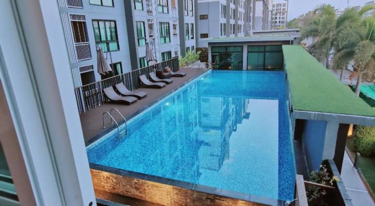 Holiday apartment with pool — photo 2