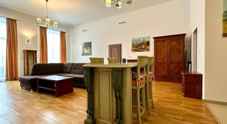 Serviced apartment with garden — photo 4