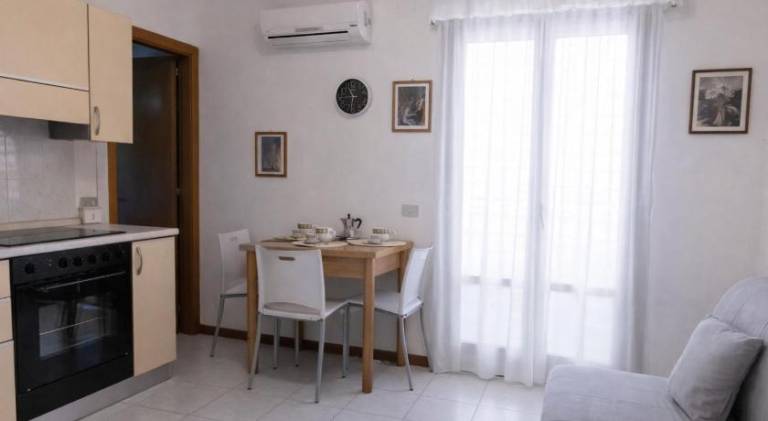 Rental apartment with 1 room for 6 persons — photo 4