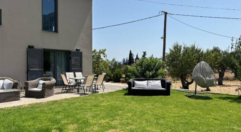House with 2 rooms for 5 persons — photo 3