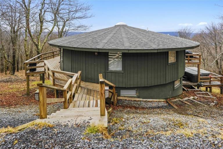House Canaan Valley