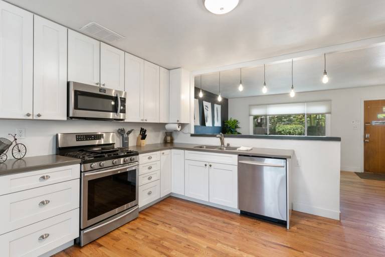 1112 Cherry St. — photo 3