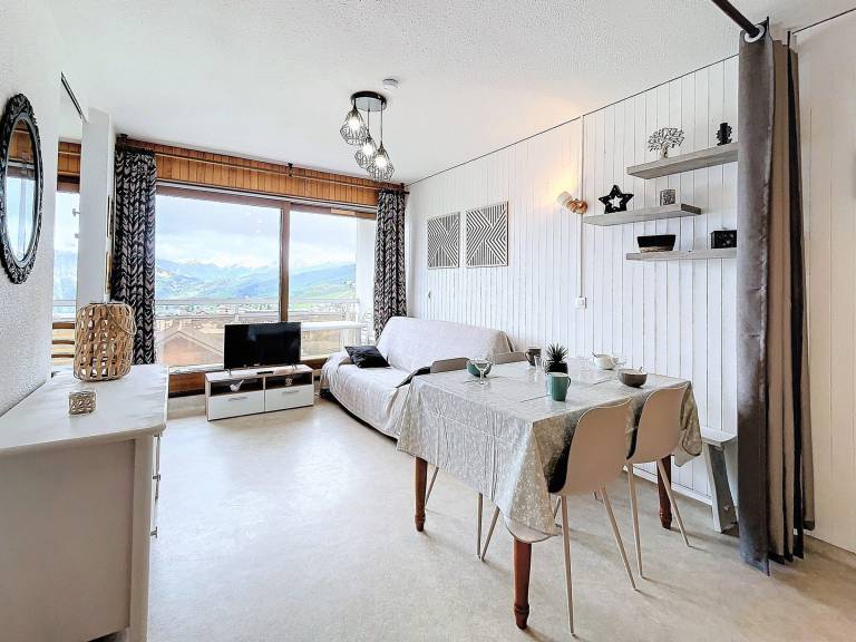 Bright apartment, pets welcome, piste view - 5 guests in Fontcouverte-la-Toussuire