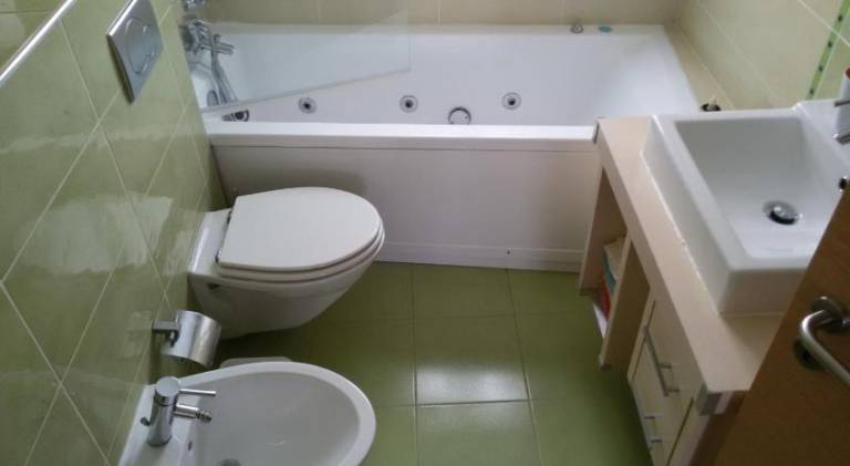 Rental apartment with hot tub — photo 2