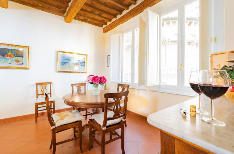 Fully equipped pleasant apartment with fast internet | Next to Lucca Cathedral | Pets allowed in Lucca