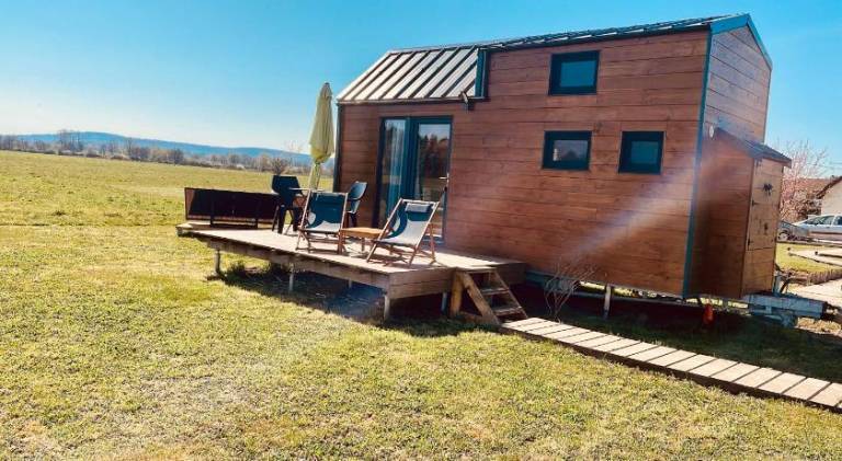 Lovely lodge with patio, pool & garden | Pets allowed in Luxeuil-les-Bains