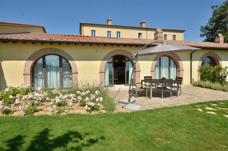 Villa  Montefollonico