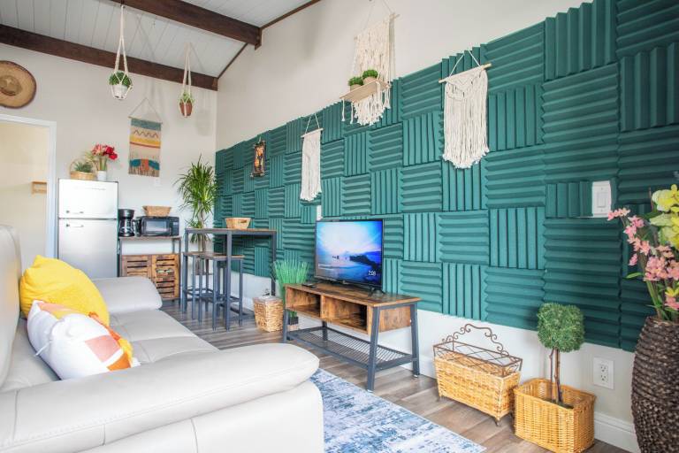 Apartment  East Foothills