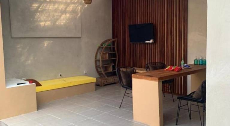 Villa with patio — photo 4