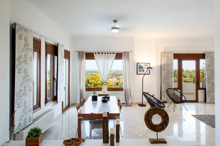 Artemis Spacious Luxury Villa with XL Private Pool — photo 4
