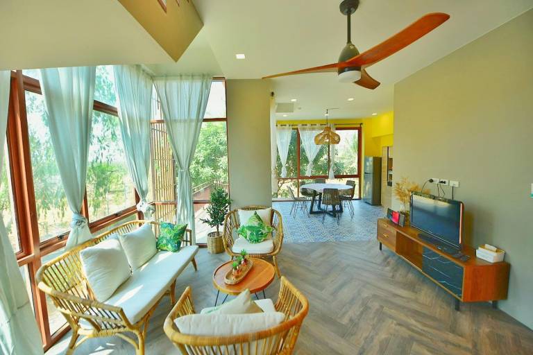 Lovely villa with BBQ, garden & jacuzzi | Suitable for remote work | Pet-friendly — photo 2